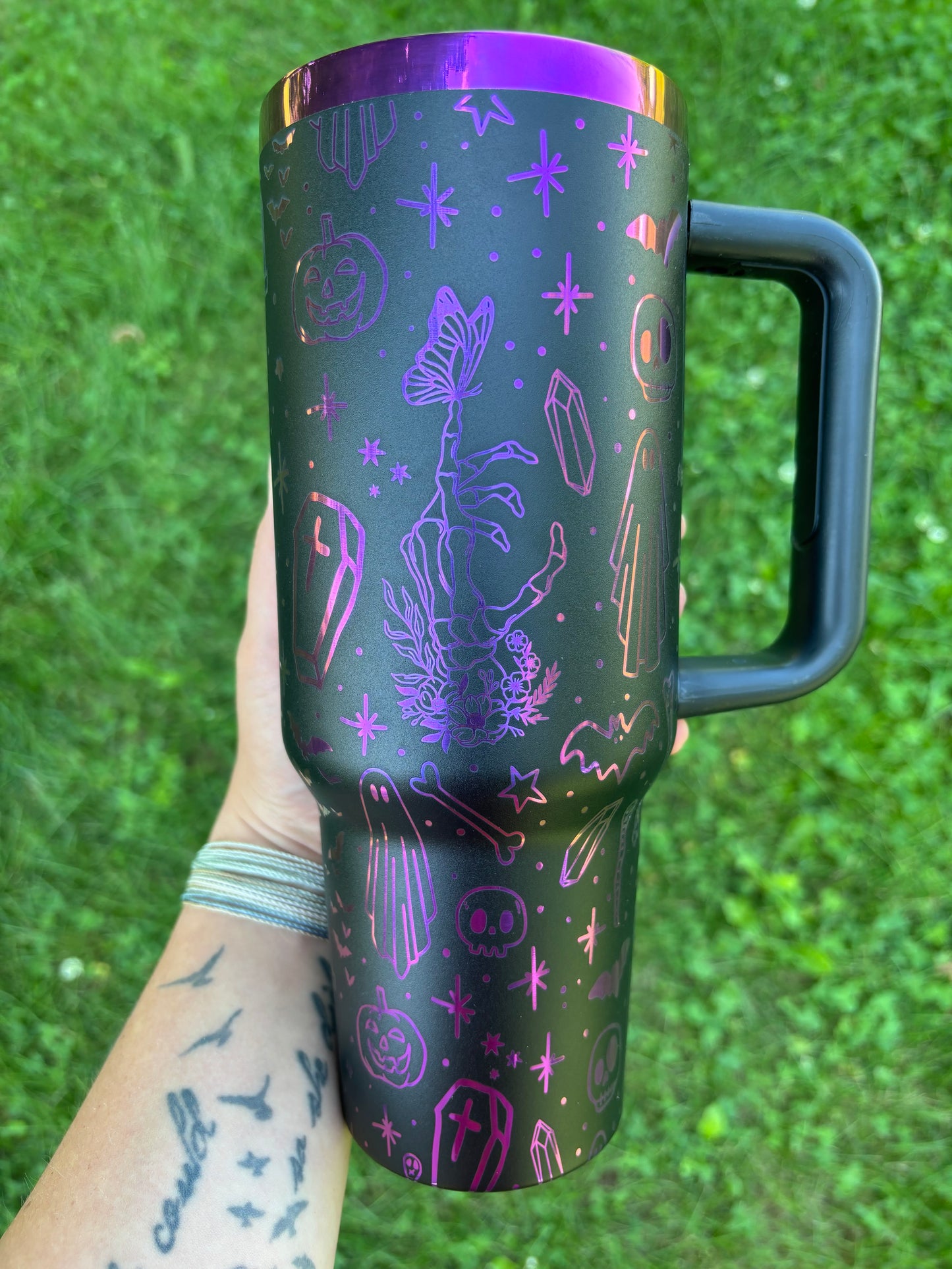 SPOOKY DOODLE 40OZ ENGRAVED TUMBLER