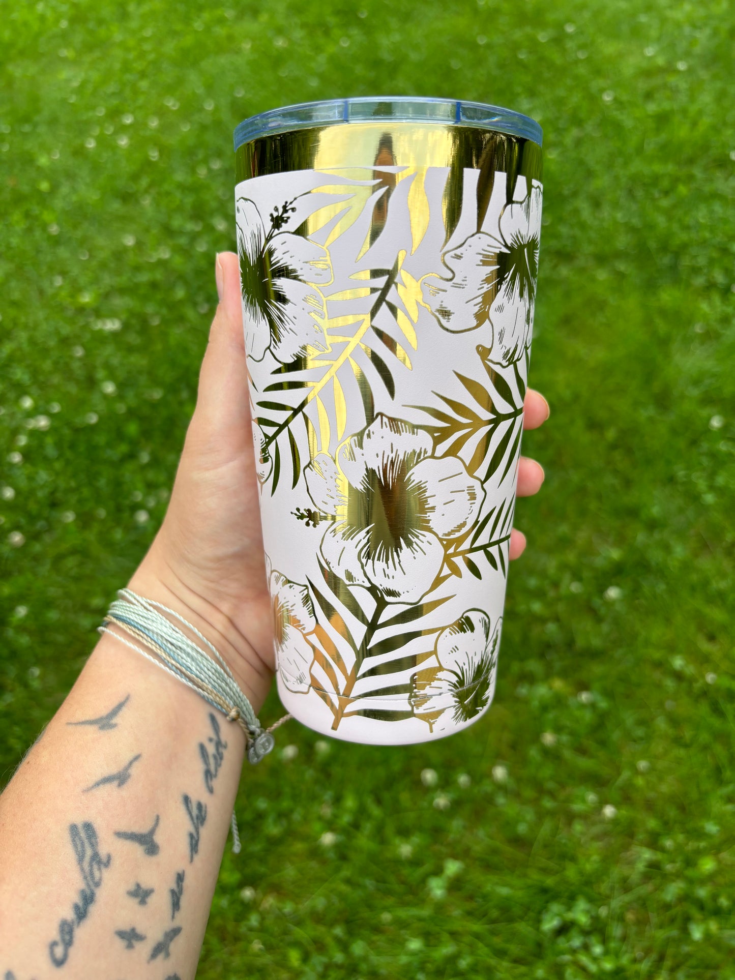 TROPICAL VIBES 20OZ ENGRAVED TUMBLER