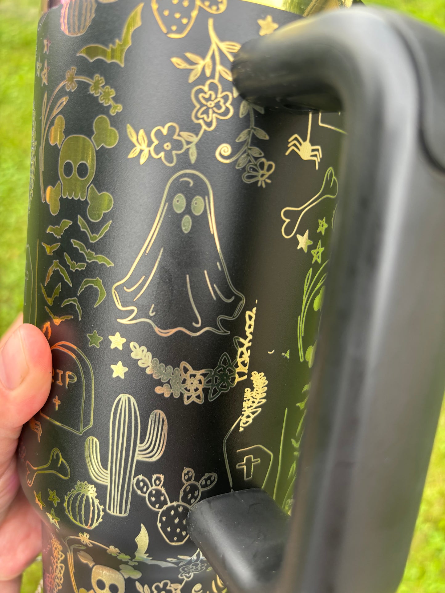 *DISCOUNTED* 40oz HALLOWEEN DOODLE TUMBLER