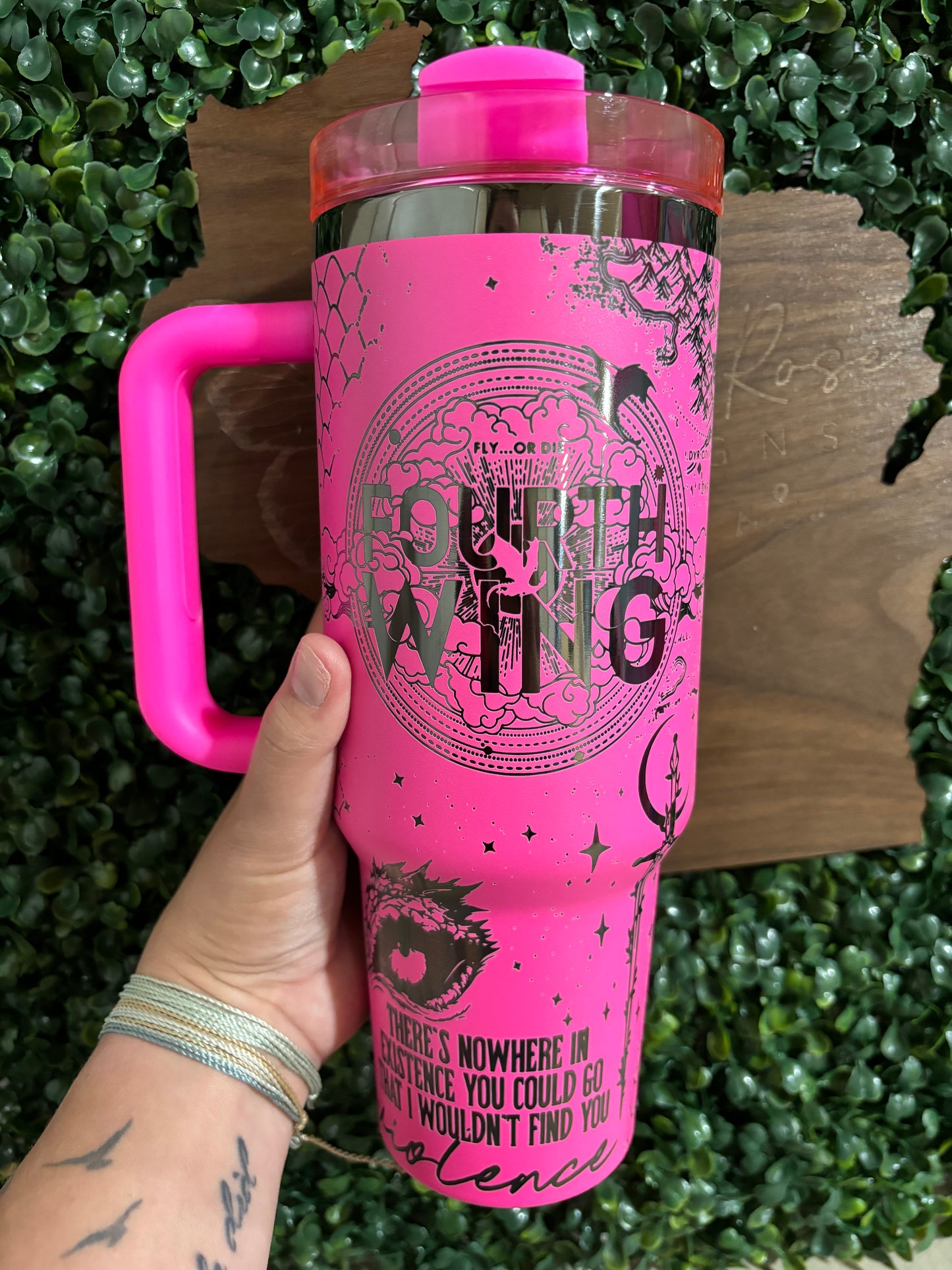 FOURTH WING 40oz ENGRAVED TUMBLER